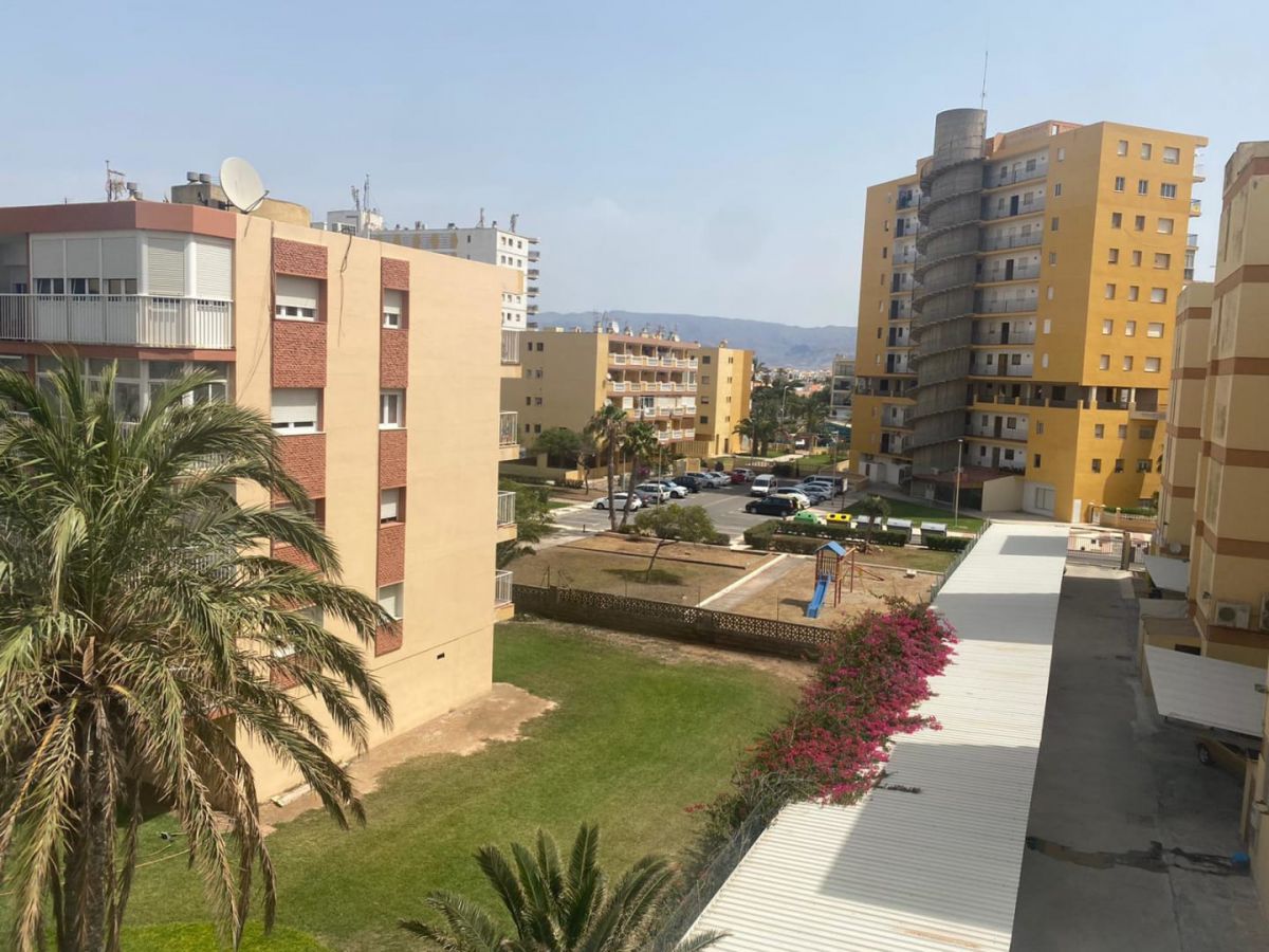 Le valoramos su inmueble de forma gratuita. CASAENALMERIA en Roquetas De Mar