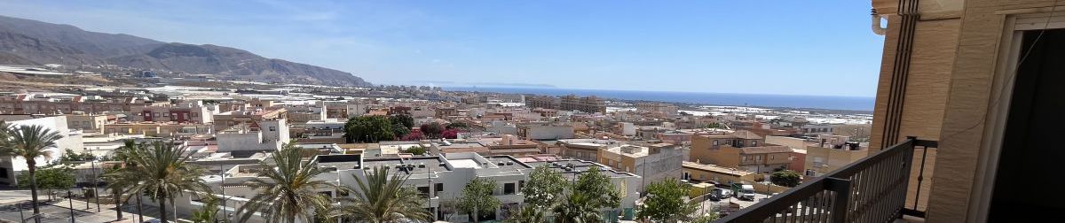 Le valoramos su inmueble de forma gratuita. CASAENALMERIA en Roquetas De Mar